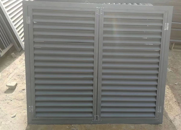 通風(fēng)口防雨鋅鋼百葉窗